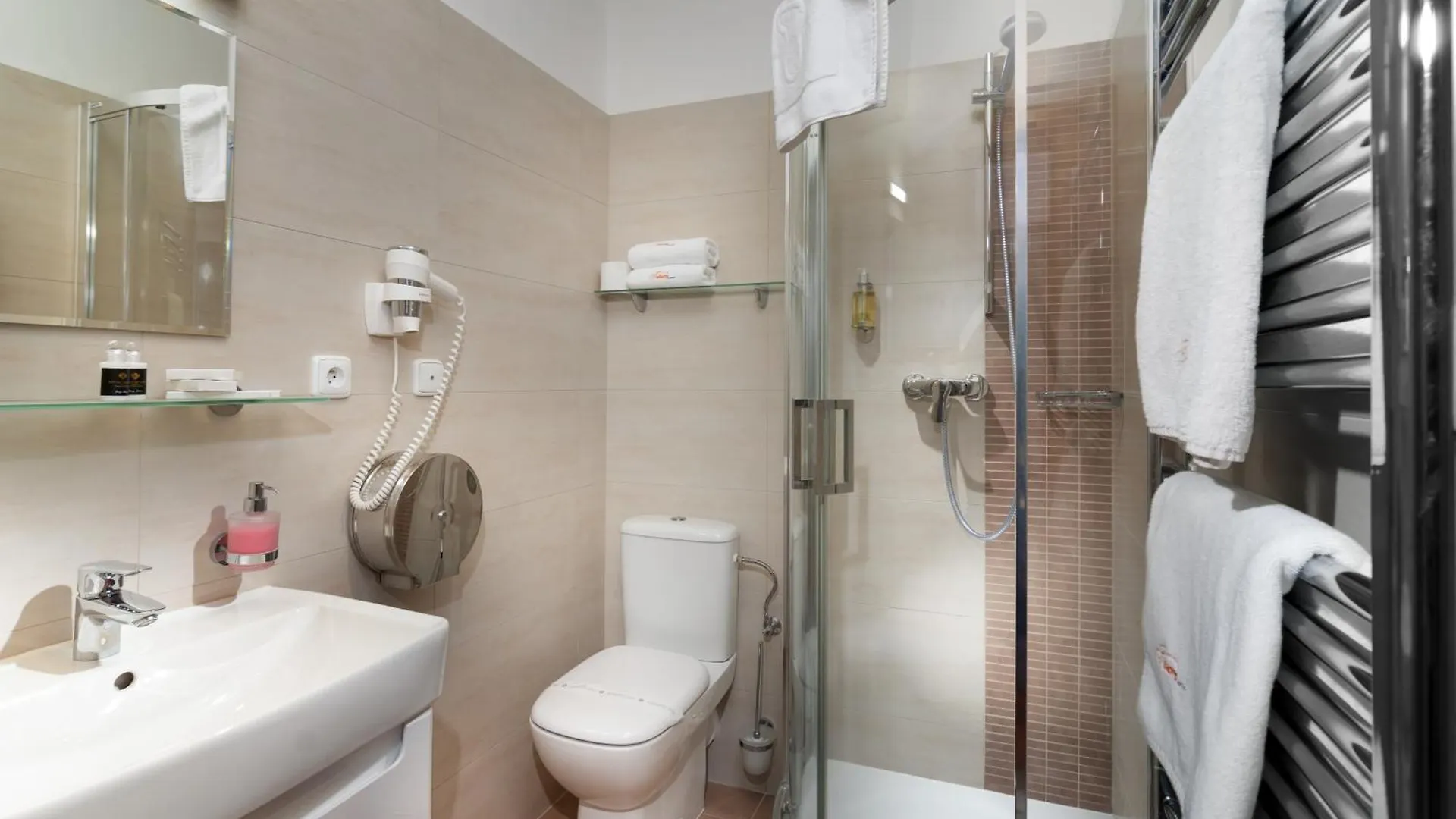 Hotel Snezka Špindlerŭv Mlýn