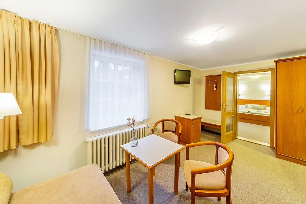 Hotel Snezka Spindleruv Mlyn 4*,